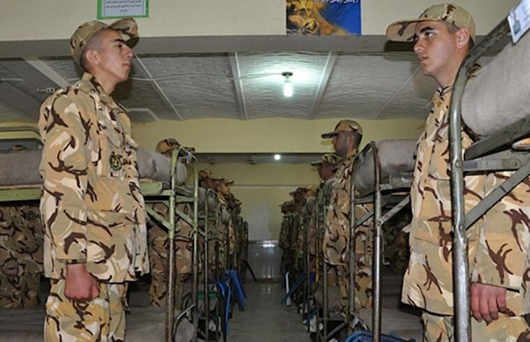 ارتش «چرا؟» ندارد